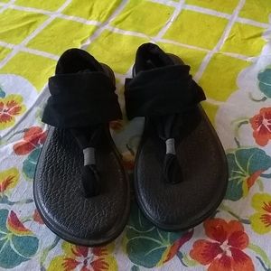 EUC Yoga Sling Sanuk sandals